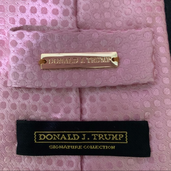 Donald J Trump Tie Pink One Size - Picture 3 of 5